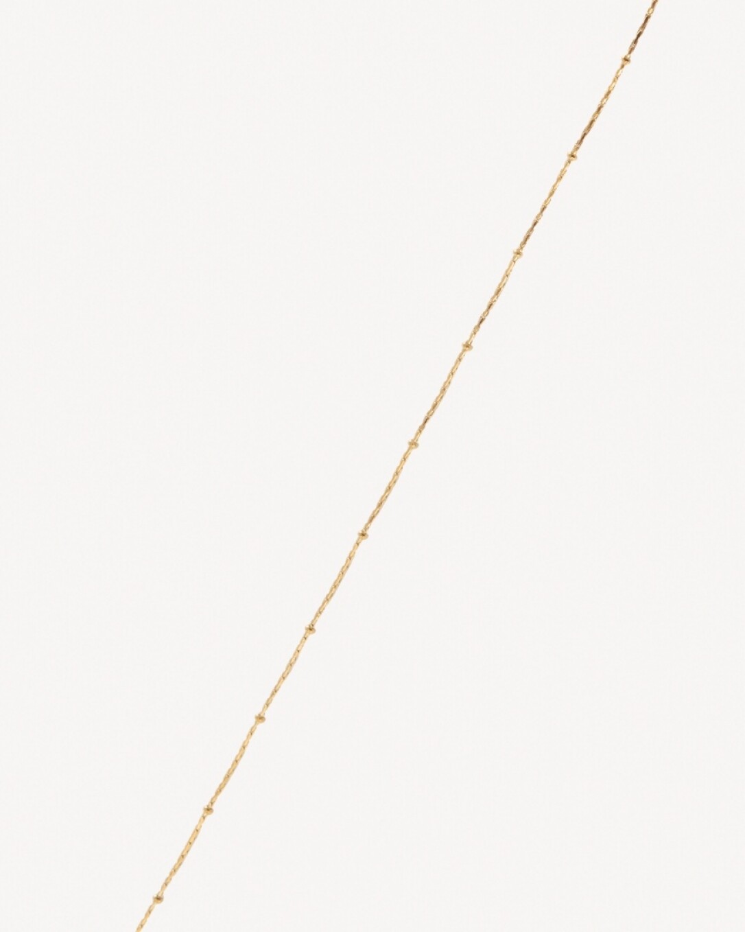 brazalete, de acero hipoalergénico, en oro y en plata, homini studio